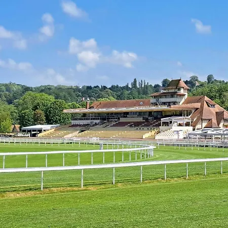 Semesterbostad 3 Bedroom Gorgeous In Deauville