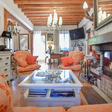 Dom wakacyjny 3 Bedroom Gorgeous In *