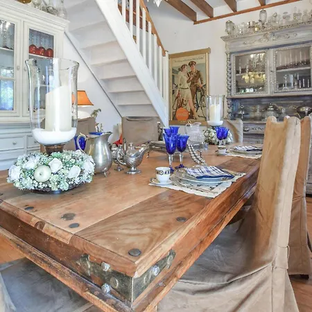 3 Bedroom Gorgeous In Holiday home *