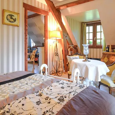 Nice Home In Deauville ドーヴィル